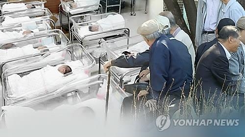 韓国は高齢社会への進入を目前にしている＝（聯合ニュース）