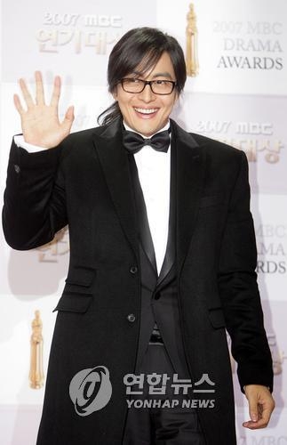 MBC 연기대상에 '태왕사신기'의 배용준 - 2