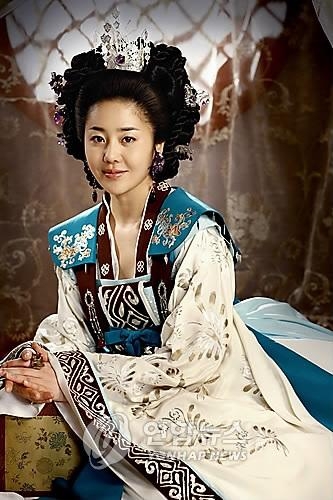 '선덕여왕' 작가 "강해진 덕만이 기대하세요" - 3