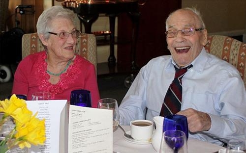영국서 103세 할아버지와 91세 할머니 곧 웨딩마치 - 2