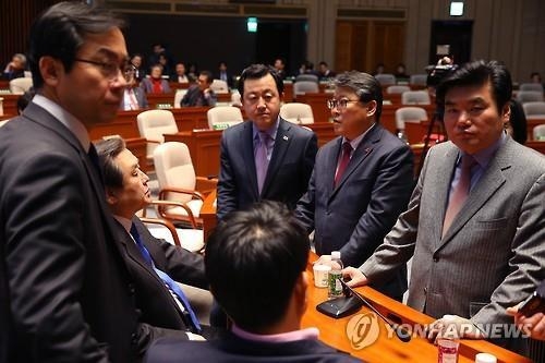 與 공천기구 인선 힘겨루기 팽팽…출범지연 장기화할듯(종합) - 3
