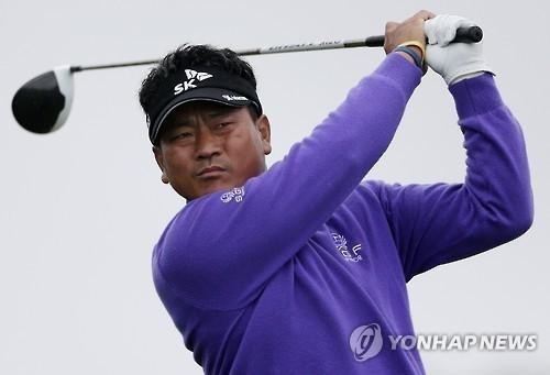 < SNS돋보기> 최경주, 파머스 인슈어런스 준우승…"노장은 살아있다" - 2