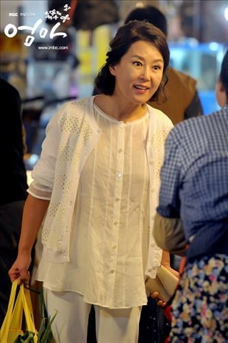 막판 피치 올리는 '엄마'들…고두심·전인화·차화연 - 7