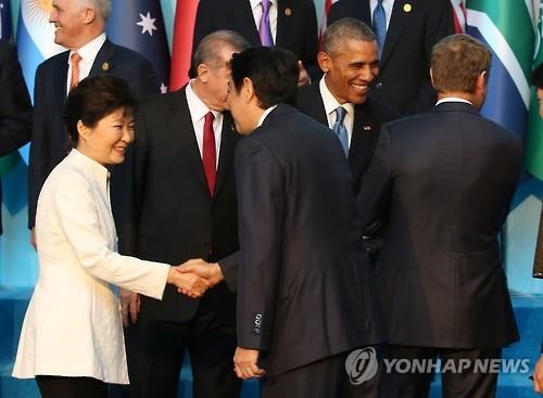 朴대통령, 오바마·아베와 연쇄통화…北미사일 대응책 논의 - 2