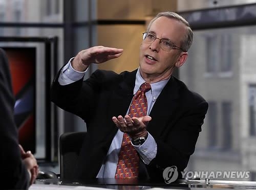 뉴욕 연방은행장 "마이너스금리 언급, 지나치게 성급" - 2