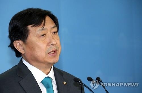 '로스쿨 아들 구제의혹' 신기남 탈당…독자출마 강행(종합) - 3