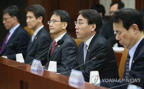 국조실장 "개성공단 입주기업 1:1 접촉채널 상시가동" - 2