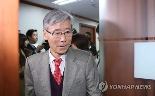 與윤리위, 의원징계안 늑장심사…공관위로 공넘겨 - 2