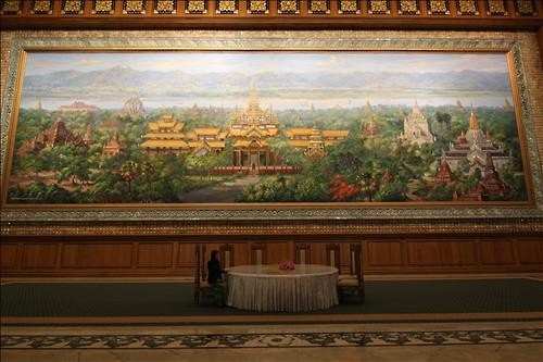 <르포> 미얀마 군부독재 상징 '세계최대' 의사당 - 2