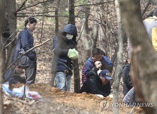 20대 공무원 '직감'으로 전모 드러난 청주 여아 암매장 사건 - 2
