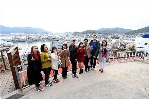 첫 운행 'K트래블버스' 타고 통영 1박2일 - 3