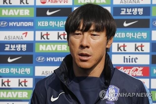 <올림픽축구> 신태용의 한숨…"경기력 떨어진 선수 많아 고민" - 2