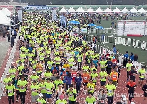 '벚꽃길 달린다' 군산새만금 국제마라톤 10일 개최 - 2