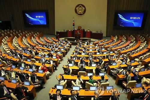 대규모 구조조정 눈앞…"고용보험법 신속 개정 절실" 목소리 - 3
