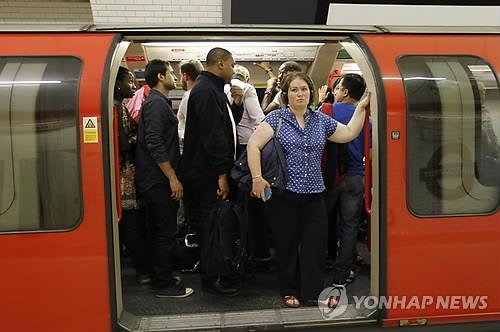 런던지하철 8월부터 24시간 운행…런던시장 "야간경제 활성화" - 2