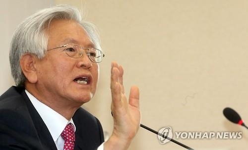 "문재인은 공산주의자" 고영주 발언 놓고 양측 날선 법정공방 - 3