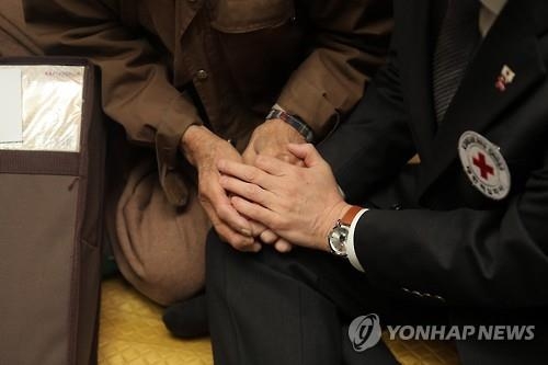 "이산의 아픔 위로합니다" 전북적십자사 이산가족 위로 방문 - 2