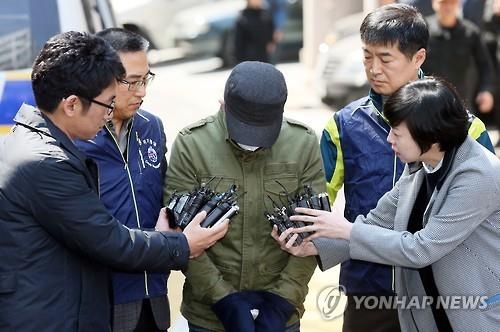 헤어진 여친 빌라서 5시간 인질극…20대 징역 3년6월 - 2