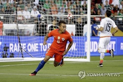 '메시 위에 바르가스'…6골로 코파 아메리카 득점왕 예약 - 2