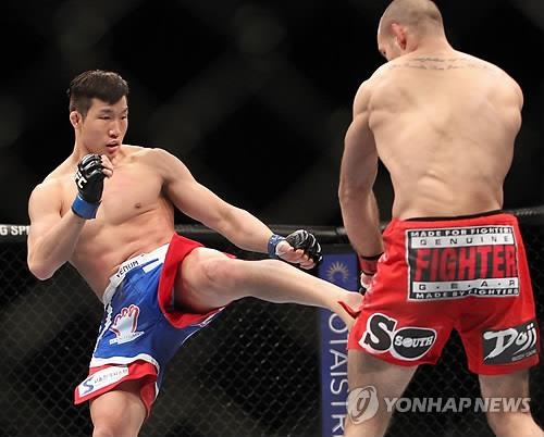 UFC 임현규, 1년 3개월 만에 옥타곤 복귀전 - 2