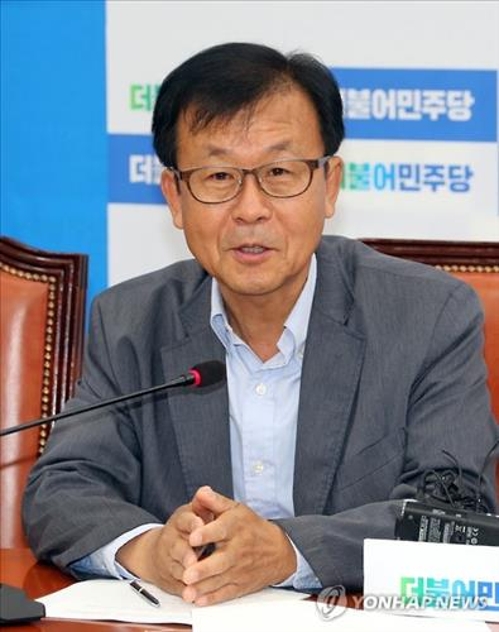 원혜영 "개헌 靑 기류 달라져…친박, 개헌 필요성 역설" - 2