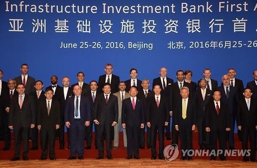中주도 AIIB 회원 수, 美·日주도 ADB 추월 '시간문제' - 2