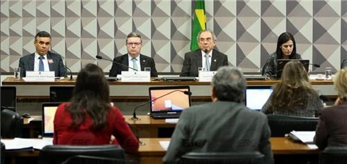 브라질 '조기 대선' 논의 가열 조짐…노동계도 가세 움직임 - 3