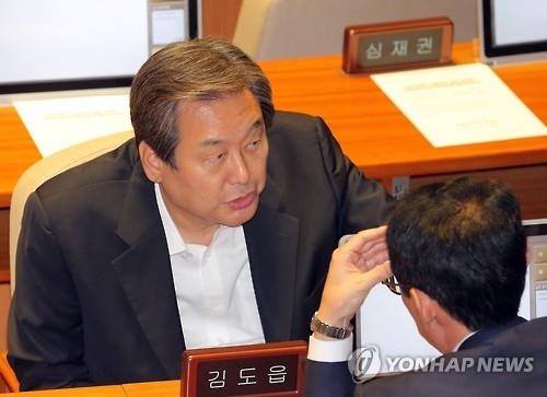 '대장주' 안나서는 새누리 전대…눈치작전만 치열 - 4