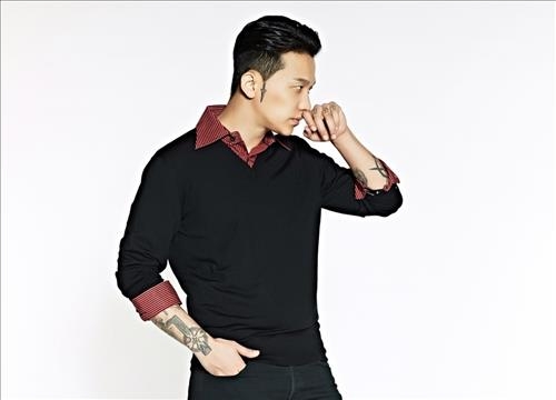 쿠시, '소시 유리 사촌동생' 모델 비비안과 열애 - 2