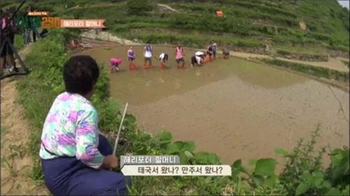 이가 없으면 잇몸으로 소통하라…tvN '바벨250'3