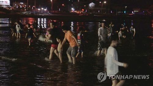 '밤에도 찜통더위'…포항 올여름 12번째 열대야 - 2
