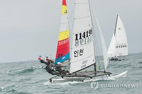 <연휴 N 여행> 영남권: "둥둥∼승전고를"…통영 한산대첩 재현 등 축제 한마당 - 4