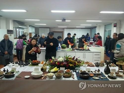 "음식에서 길을 찾다"…고창군 향토음식에 치유·관광 접목 - 3