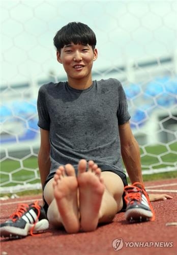 <올림픽> 높이뛰기 윤승현·우상혁, 20년 만의 결선행 위해 점프 - 3