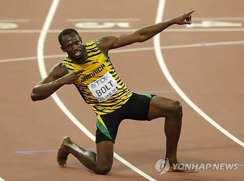 -올림픽-<육상> 볼트, 100m 싱거운 예선1위…막판 조깅하듯 - 2