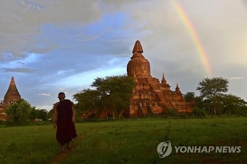 찬란한 불교유적 도시 미얀마 바간, 지진 한방에 '와르르' - 5