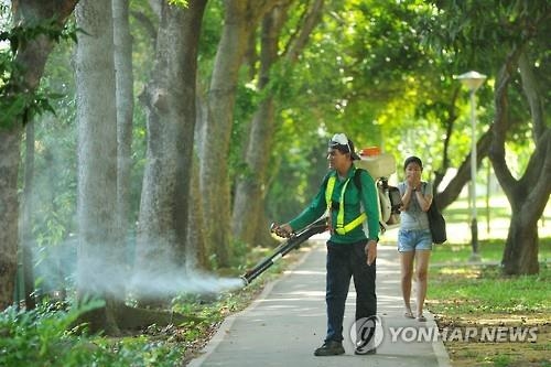 싱가포르 시내 방역작업 현장