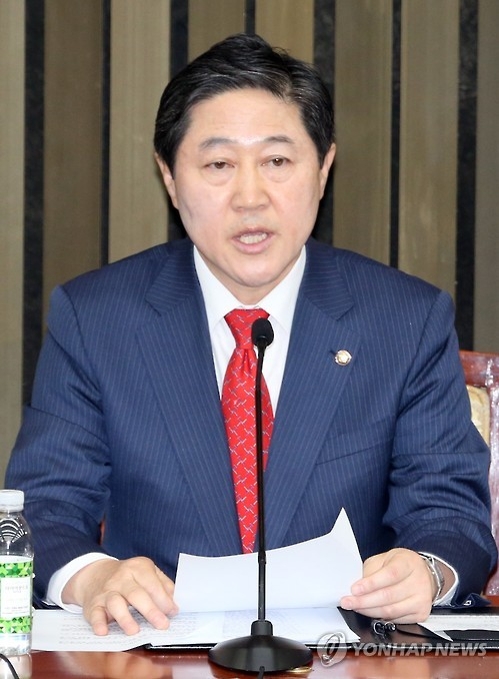 <국감현장> "제2의 모뉴엘"? 무보 1천500억 대출손실 추궁 - 2