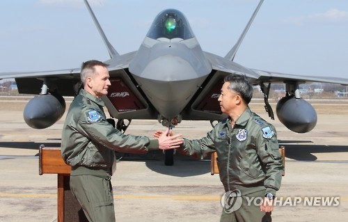 '한미동맹의 힘'…F-22 한반도 전개