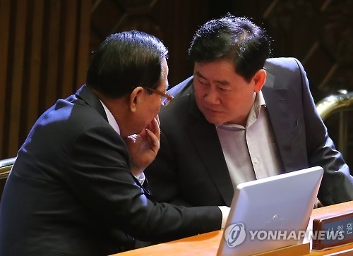 '최순실 파문'속 친박중진들 긴급회동…"3인방 교체·개각 시급" - 1
