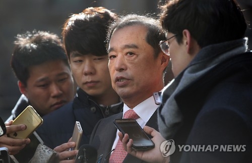 김병준 "트럼프도 당선됐는데 野 거부 오래 가겠나" - 1