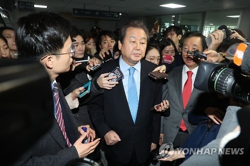 김무성, 대선 불출마 선언…"대통령 탄핵 앞장설 것"(종합) - 1