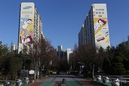 아파트 벽에도 만화 캐릭터…'만화도시 부천' 알리기 - 1