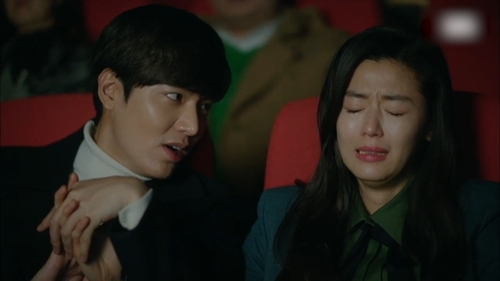 Scene from 'Legend of the Blue Sea' (copyright SBS)