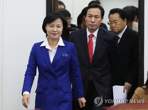 秋 "황교안, 靑압수수색 막으면 대통령 후보조차 못될 것" - 1