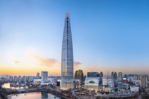 롯데 '30년 꿈' 이뤘다…123층 월드타워 준공 - 1