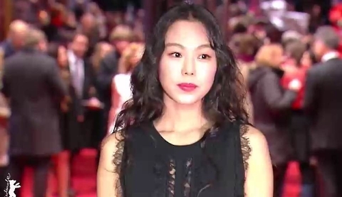 '인지도 수직상승' 김민희 "상업영화보다 좋은 감독과 작품" - 3