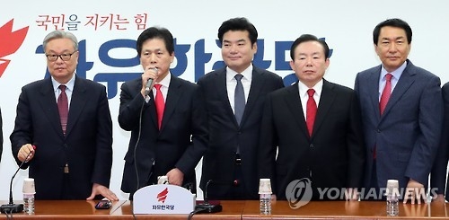 여야 대선주자 "조기대선 가시화됐다"…휴일 총력전 - 1