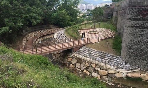 양산시가 정비한 평산천