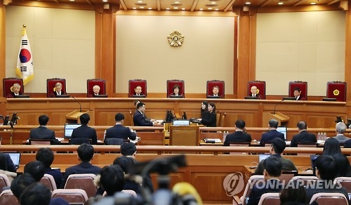 탄핵심판 열띤 공방에 돌발행동 속출…헌재 '법정경찰권' 검토 - 1